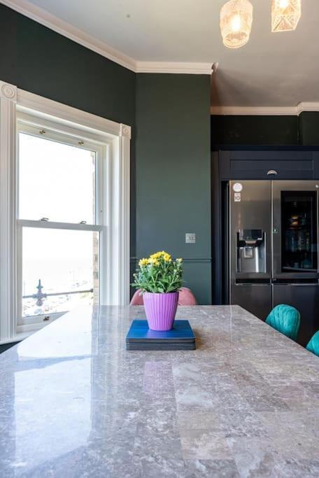 Luxury Duplex Penthouse On The Beach With Panoramic Sea Views Herne Bay Exterior foto